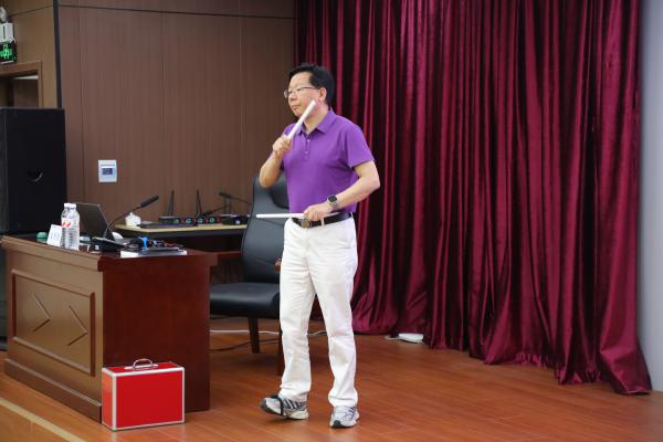 �����е绯���������߼���ʦ��ͬ���ڱ����н����ֳ���ʾ.JPG